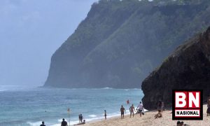 Pantai Melasti Badung 300x180