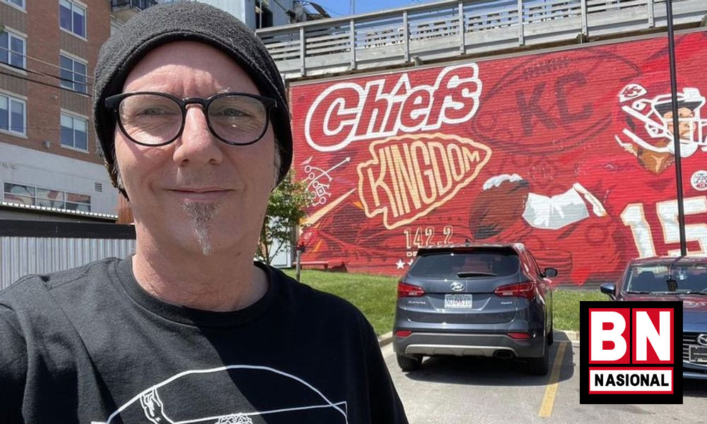 Siapkan Album Solo ke-11, Ty Tabor Pertegas Diri Gitaris Paling Berpengaruh dalam 3 Dekade