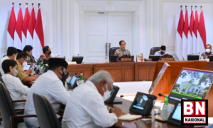 Pemerintah Putuskan Vaksinasi Booster Mulai 12 Januari Mendatang Pemerintah Putuskan Vaksinasi Booster Mulai 12 Januari Mendatang