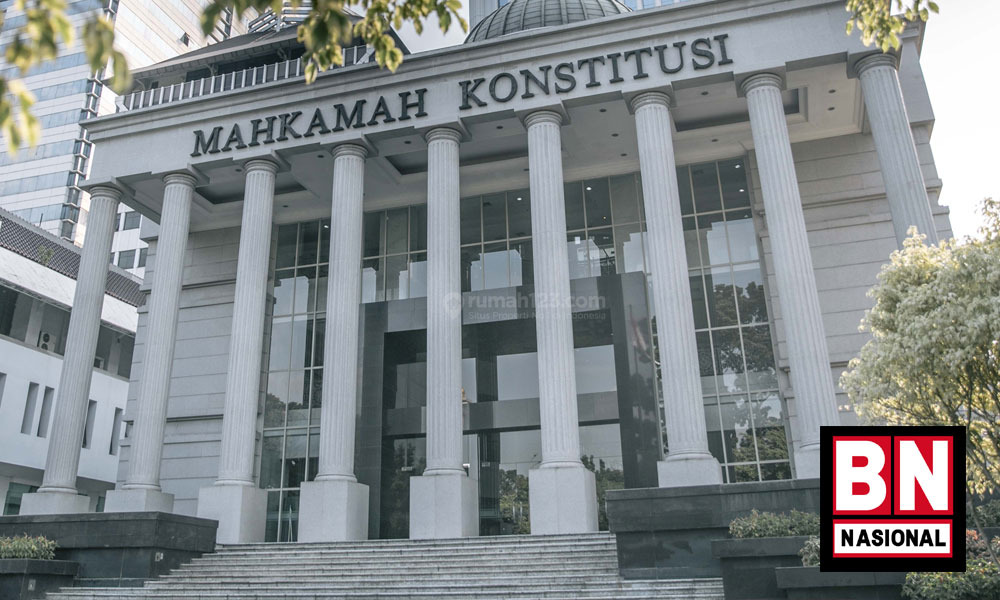 Kala Emak-Emak Adu Argumen Pengujian Presidential Threshold di Sidang MK - BN Nasional