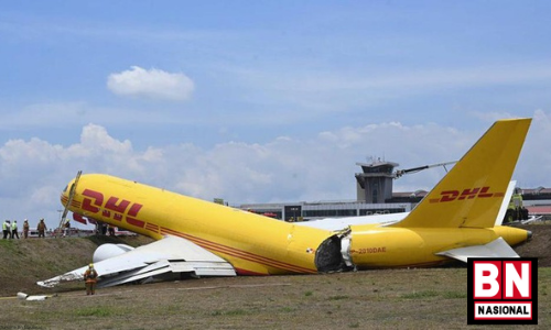 Pesawat Boeing 757 Ekspedisi DHL Patah Jadi Dua Usai Tergelincir di Kosta Rika!
