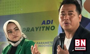 Pengamat politik Adi Prayitno (kanan)