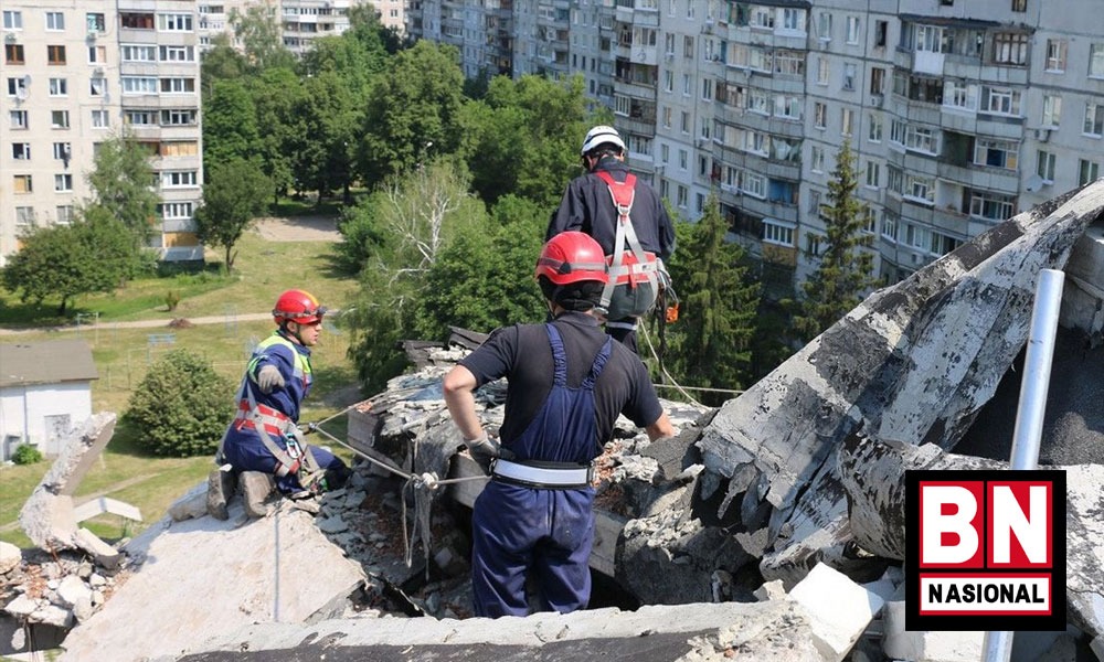 Rusia Hancurkan Jembatan dan Potong Rute Pelarian di Sievierodonetsk, Presiden Zelensky: Pertempuran Sengit - BN Nasional