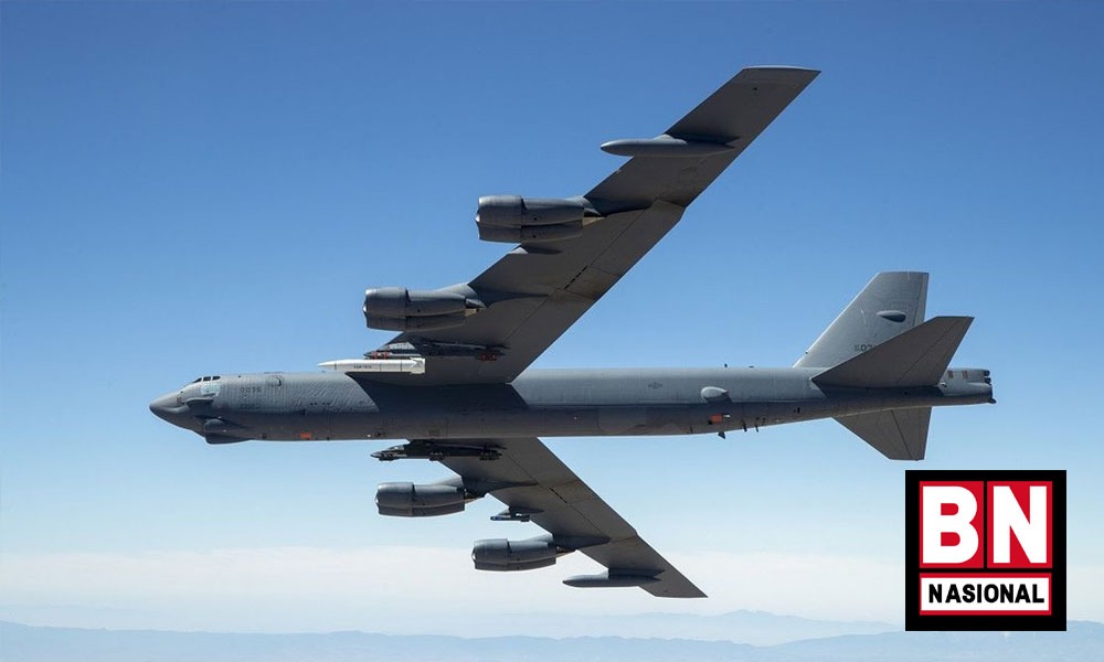 AS Sukses Uji Coba Peluncuran Sepasang Rudal Hipersonic, Dibawa Pesawat Pengebom B-52H - BN Nasional