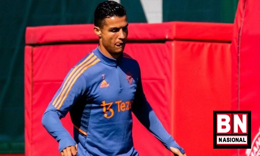 Terungkap, Cristiano Ronaldo Sudah Minta Harry Maguire Dicadangkan saat MU Dipegang Ralf Rangnick - BN Nasional