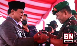 Pistol G2 Elite Buatan Pindad dari Prabowo untuk KSAD, KSAL, KSAU Pistol G2 Elite Buatan Pindad dari Prabowo untuk KSAD, KSAL, KSAU
