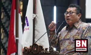 menggungat pengesahan KUHP melalui Mahkamah Konstitusi (MK).