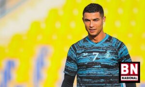 Cristiano Ronaldo Jadi Kapten dalam Debutnya di Arab Saudi saat Melawan Lionel Messi