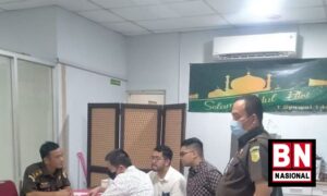 Kejagung Limpahkan 2 Tersangka Korupsi BTS Kominfo ke JPU