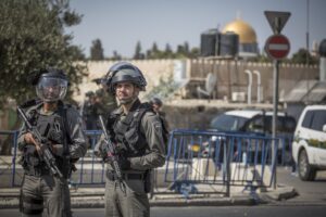 13.000 warga Palestina melaksanakan salat Jumat di Aqsa