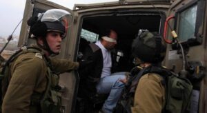 IOF menggerebek wilayah Tepi Barat, menculik warga Palestina