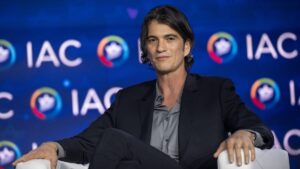 Adam Neumann Ingin Bekerja Lagi