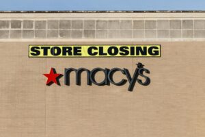 Babak Baru Macy yang Berani Termasuk Penutupan 150 Toko