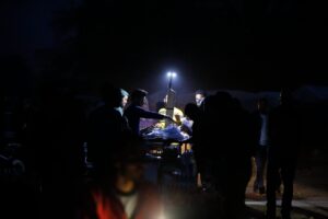 Gaza terjerumus ke dalam kegelapan dengan lebih dari 2 juta orang terisolasi