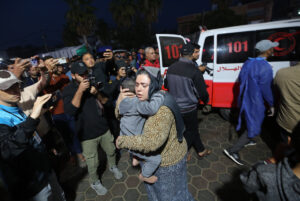 Kelahiran di Tengah Pengeboman: Kesaksian Menyakitkan Wanita Gaza