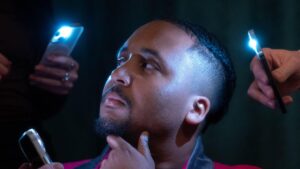 Orang Ini Membuat Aplikasi Kencan Dimana Anda Hanya Bisa Berkencan dengannya