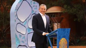 Bob Iger Mengakui Disney Secara Strategis 'Membunuh Beberapa Proyek'