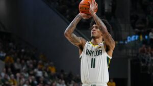Bridges mencetak 32 poin saat No. 11 Baylor mengatasi defisit besar untuk mengalahkan Texas 93-85