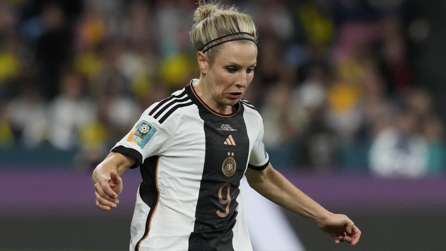 Gelandang Jerman Svenja Huth pensiun dari sepak bola internasional menjelang Olimpiade
