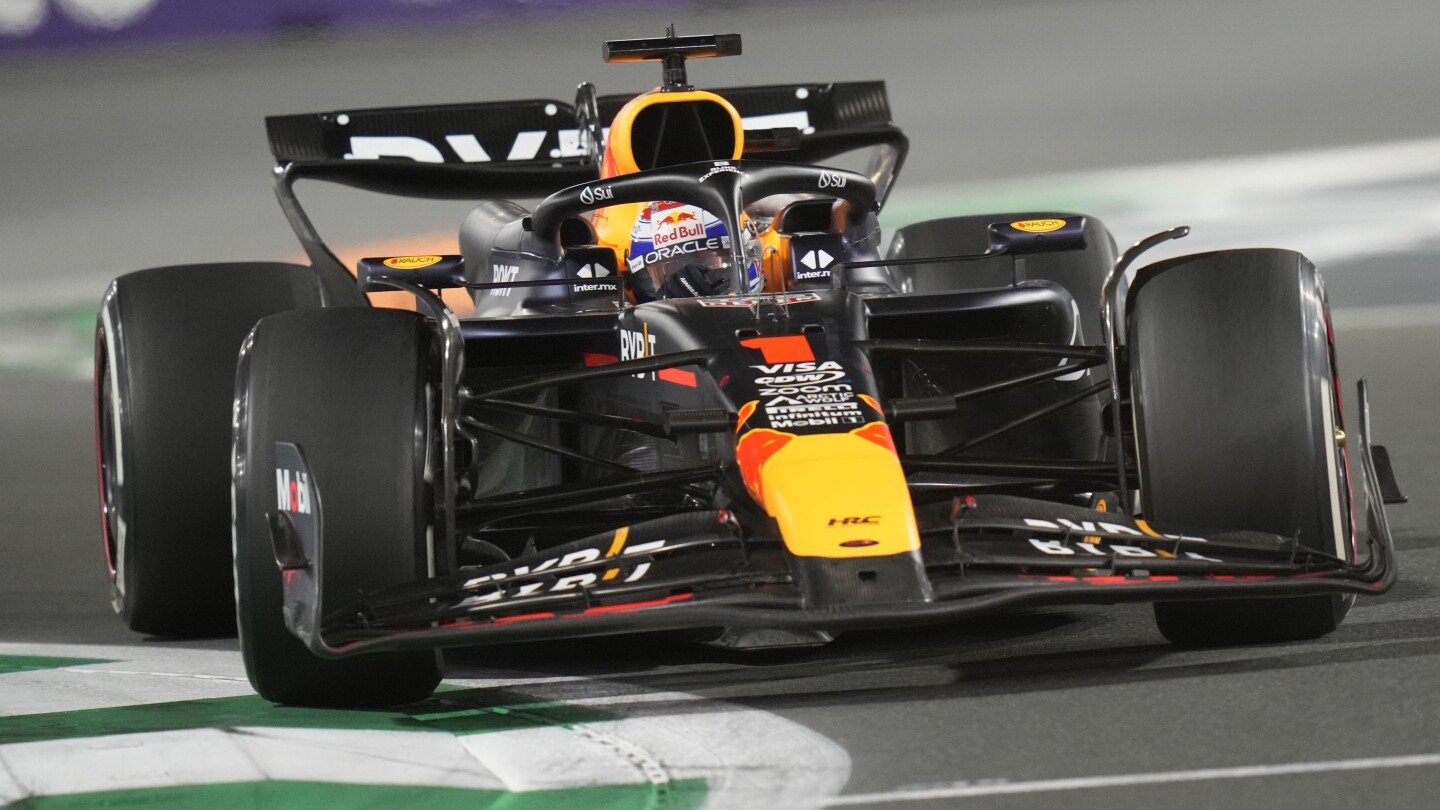 Max Verstappen meraih kemenangan di GP Arab Saudi untuk memperpanjang awal dominan dalam mempertahankan gelar F1