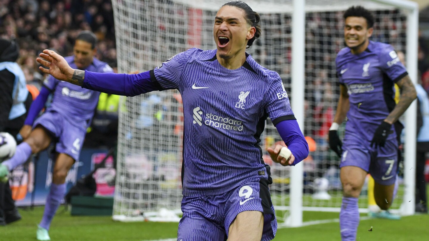 Nunez datang untuk menyelamatkan Liverpool dengan kemenangan telat di Nottingham Forest