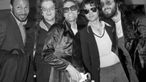 Penyanyi Cockney Rebel Steve Harley, yang sukses dengan 'Make Me Smile,' meninggal pada usia 73 tahun