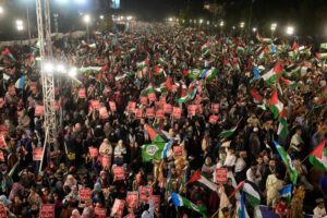 Ribuan orang berunjuk rasa di Karachi untuk menuntut diakhirinya permusuhan Israel di Gaza