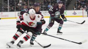 Senator Parker Kelly menangguhkan 2 pertandingan tanpa bayaran oleh NHL karena pemeriksaan ilegal