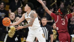 Tristan da Silva dan KJ Simpson menggabungkan 49 poin, 10 3s;  Colorado mengalahkan Stanford 81-71