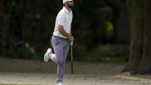 Juara master Scottie Scheffler membukukan 63 dan memimpin RBC Heritage dengan 1 tembakan