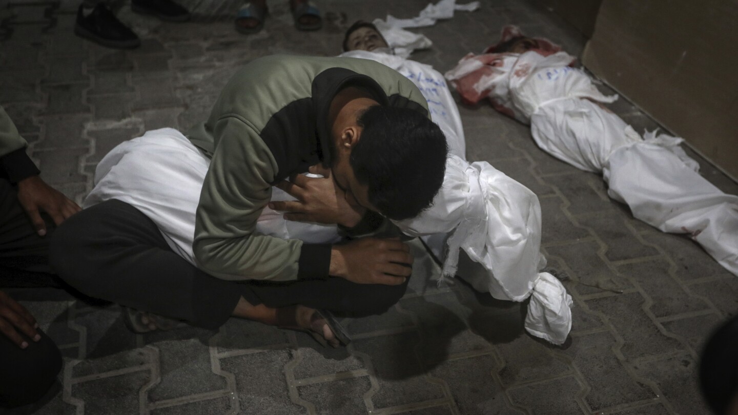 Perang Israel-Hamas: Serangan Israel di Rafah menewaskan 13 orang, kebanyakan anak-anak