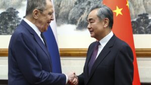 Xi dari Tiongkok bertemu dengan Menteri Luar Negeri Rusia Lavrov untuk menunjukkan dukungan terhadap demokrasi Barat