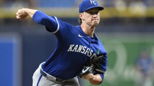 Royals RHP Brady Singer terlambat di Minnesota karena sakit