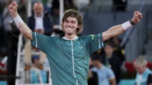 Rublev memenangkan Madrid Terbuka untuk pertama kalinya setelah mengalahkan Auger-Aliassime