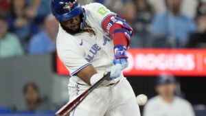 Homers Vladimir Guerrero Jr., mencetak 6 poin saat Blue Jays mengalahkan Yankees yang terpuruk 9-3