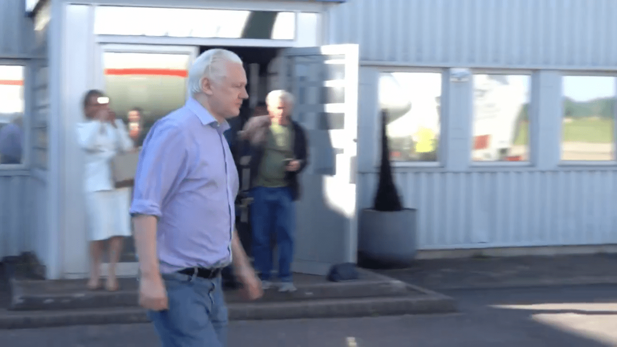 Julian Assange Dibebaskan dari Penjara dalam Kesepakatan Permohonan dengan AS