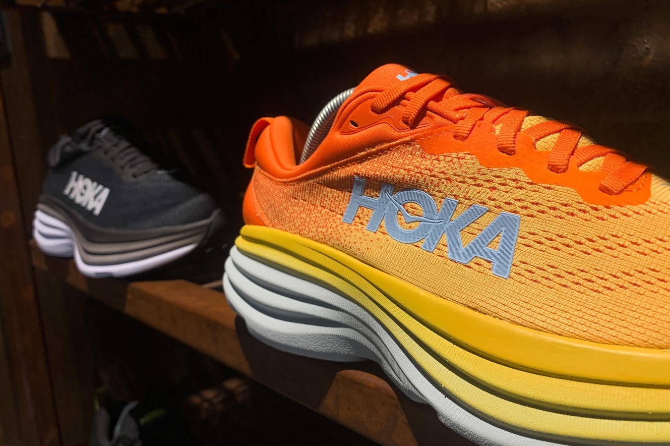 Deckers Unggul 22% Dengan Hoka Sebagai Pemimpin Serangan Dan Ugg Sebagai Pemain Pendukung Yang Kuat