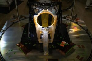Prototipe Teleskop LISA di Ruang Bersih Goddard NASA