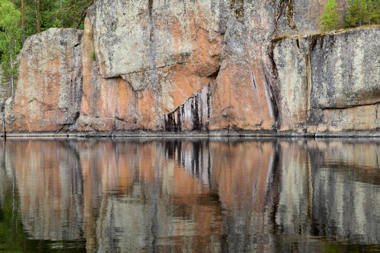 Lukisan Batu Keltavuori di Finlandia Tenggara