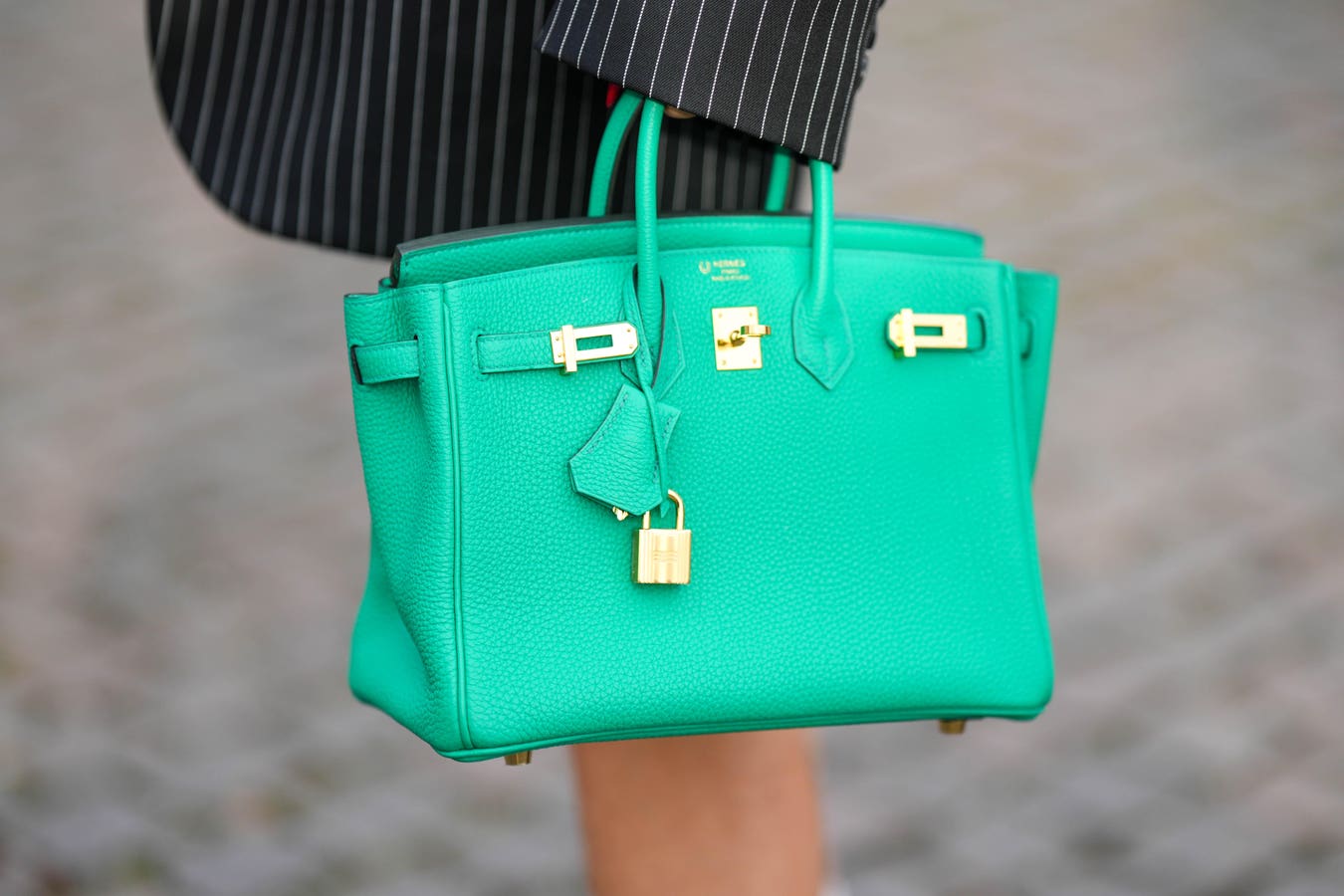 Apakah Tas 'Wirkin' Walmart Mengancam Hermès Sehingga Harus Melindungi Merek Dagang Birkinnya?