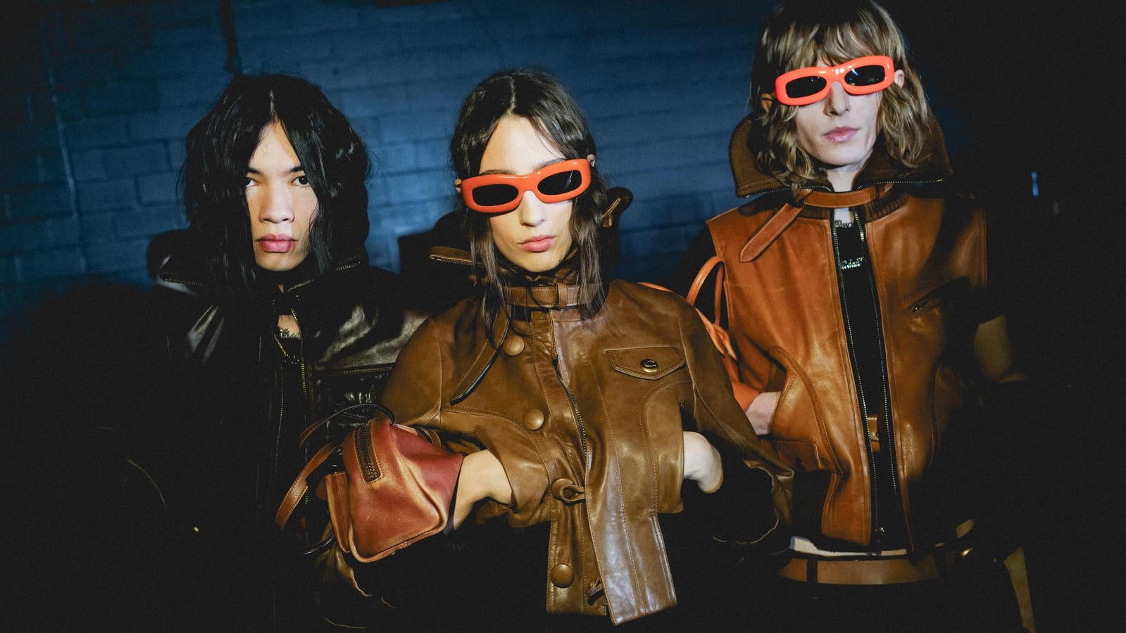 Pelatih Hones di New York Nineties Skate Culture for Fall Winter 2025