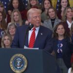 Bagaimana Jennifer Sey's XX-Xy Athletics Brand Sukses Tahun Pertama Melampaui Politik