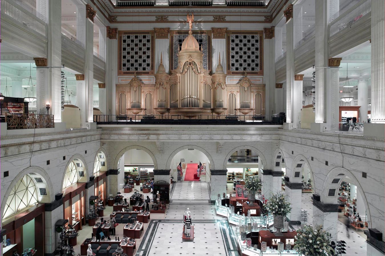 Macy's in Downtown Philadelphia Landmark Building Wanamaker To Tutup Minggu Ini