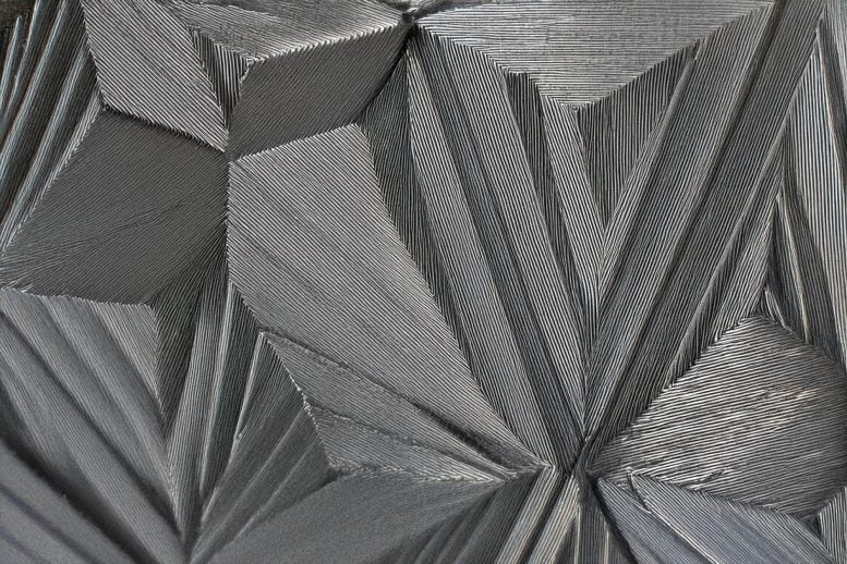 Konsep seni mikroskopis logam cetak 3D