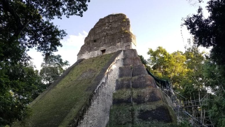Kuil batu kapur terbuka