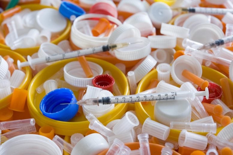 Sampah limbah plastik medis