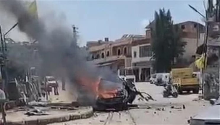 Tiga martir di serangan udara Israel pada kendaraan di Lebanon selatan