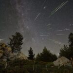 Aquariids mungkin lebih taburan daripada kilau pada puncak 30 Juli Perseids Meteors beruntun di atas Hutan Nasional Sequoia