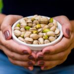 Semangkuk pistachio