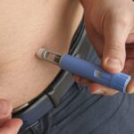 Pria gemuk menggunakan semaglutide ozempic